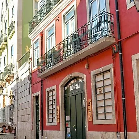 Bairro Alto Guest house 4*
