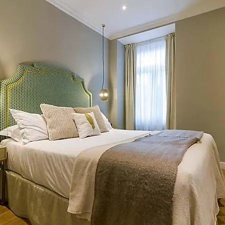 Guest house Bairro Alto 4*